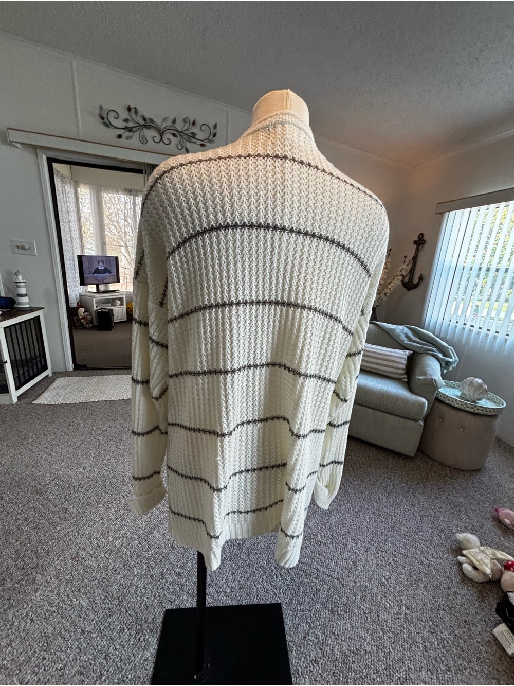 Open-Front Cream Ribbed Cardigan with Subtle Stripe - Picture 4 of 5